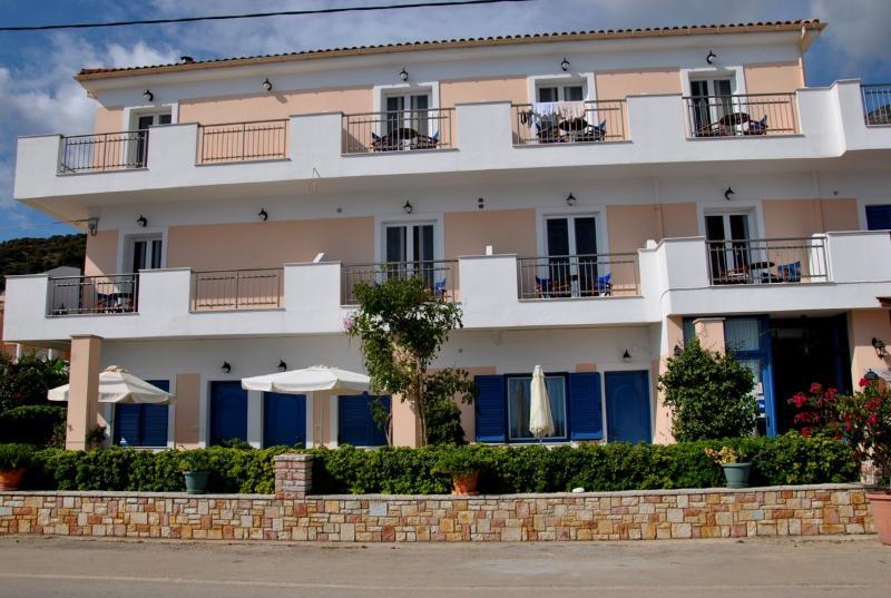 Kalypso Hotel Poros  Exterior foto